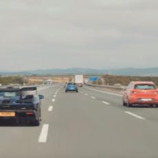 PLATIO GA JE MNOGO MANJE: Ovaj polovni auto košta SULUDIH milion funti! (VIDEO)