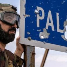 POBEDNIČKI MARŠ! Pogledajte kako sirijska vojska ulazi u oslobođenu Palmiru! (VIDEO)