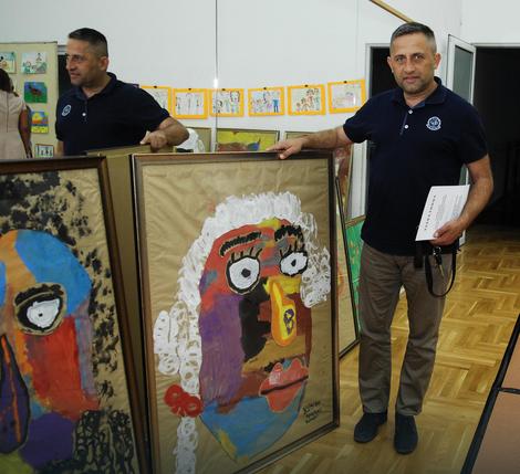 PODRŠKA OBOLELOM DEČAKU Izložba dečjih crteža i turnir u basketu za pomoć malom Nemanji