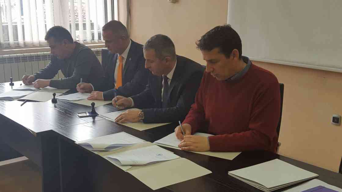 PODSJEĆAMO – Vlast u Novom Pazaru potpisala memorandum o zaštiti LGBT populacije