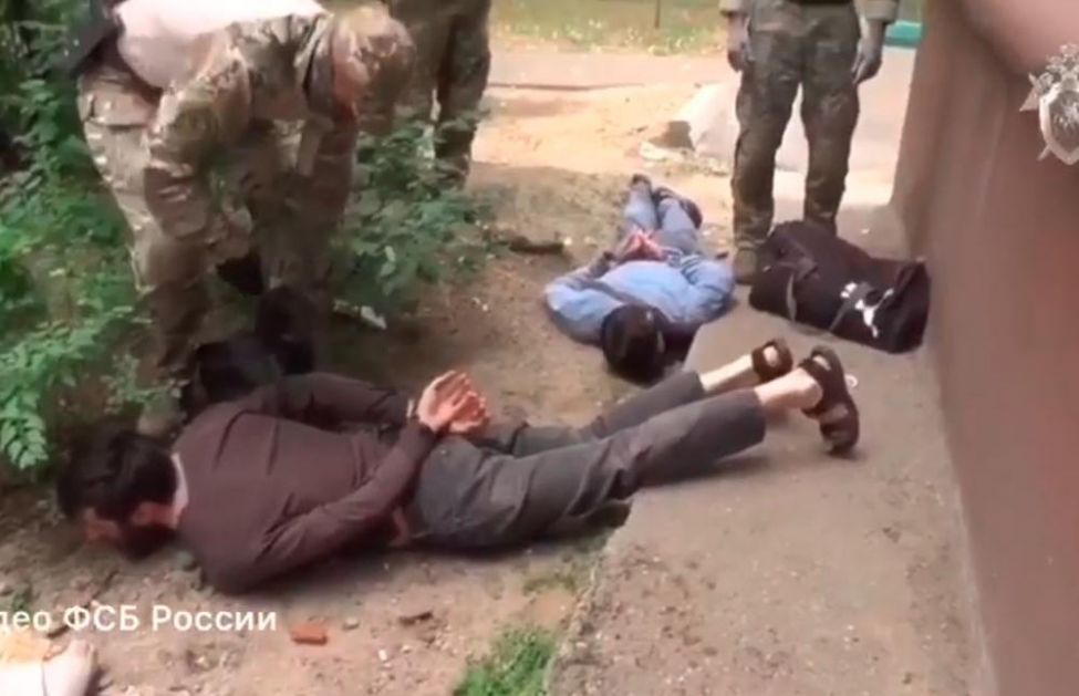 POGLEDAJTE KAKO FSB PRAVI RACIJU U MOSKVI: Rusi otkrili ćeliju Islamske države i RAZBILI IH TAKO DA NISU ZNALI GDE SU! (VIDEO)
