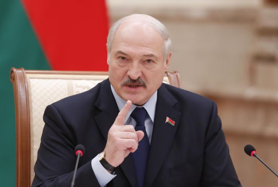 POKLON ZA TRAMPA: Lukašenko poslao američkom predsedniku vredan dar, a evo šta je dobila Melanija!