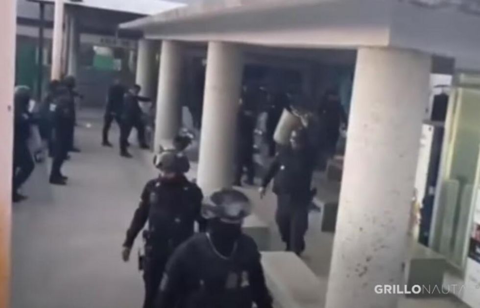 POKOLJ U MEKSIČKOM ZATVORU: U RATU BANDI za prevlast ubijeno šestoro, ranjeno 9 zatvorenika! Sevali noževi i palice! VIDEO