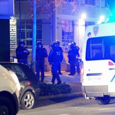 POLICAJAC NAPADNUT NOŽEM U PARIZU! Izboden posle prepirke sa pet osoba u tržnom centru