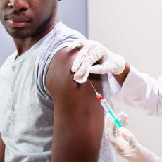 POLITIKA UMEŠALA PRSTE: Iznenađujuće veliki broj Amerikanaca ne želi da primi vakcinu protiv virusa korona
