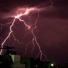 PONOVO SE OGLASIO MUP: Hitno izdato važno upustvo za sve u Srbiji zbog neviđene oluje (FOTO)