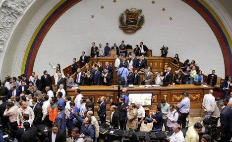 POSLE BRAZILA - VENECUELA: Kongres optužio predsednika Madura za državni udar i traži opoziv