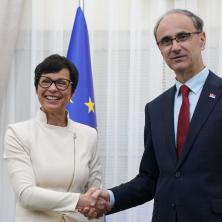 POSVEĆENOST EVROPSKIM INTEGRACIJAMA PRIORITET Premijer Macut na sastanku sa Martom Kos: Evropska komesarka poručila da će podržati Srbiju na putu ka EU