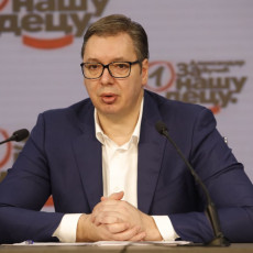 PREDSEDNIK SRBIJE DANAS U BORČI: Dok opozicija prezire stanovnike periferije, Vučić pokazao da su mu svi građani jednaki