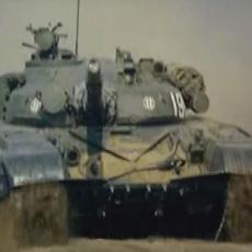 PREDSTAVLJAMO VAM RUSKI TENK T-72: Težak je 41 tonu i ima NEVEROVATAN vojni zadatak (VIDEO)