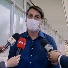 PRELEŽAO JE KORONU, ALI SADA OSEĆA NOVE SIMPTOME: Bolsonaro se požalio na buđ u plućima