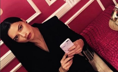 PREMALE SU TI! Adrijana Lima objavila seksi selfi, ali su se svi skoncentrisali na JEDAN DETALJ