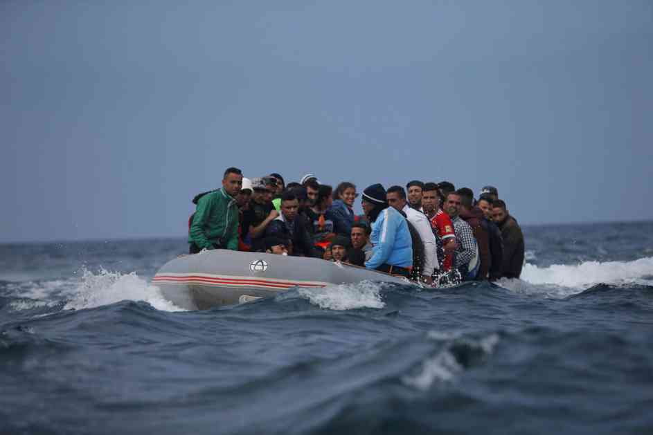 PREPUŠTENI SAMI SEBI: Spasilački brodovi ne pomažu migrantima na Mediteranu, samo prolaze pored njih