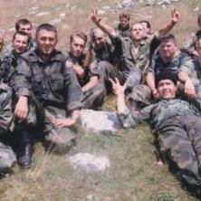 PRIČA O HEROJIMA NIKADA NE UMIRE: Srpski VITEZ sa Košara se bacio telom da spasi čuvenog PSA Gafa, pa nastradao on NATO bombe!