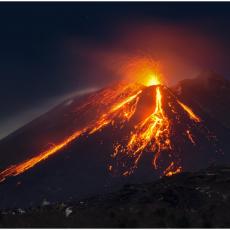 PROBUDILE SE USPAVANE ZVERI: Lokalno stanovništvo u strahu posmatra vulkane, situacija je opasna (VIDEO)