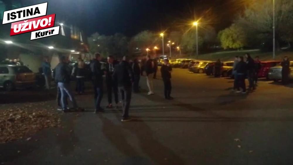 PROTEST PARTIZANOVACA: Navijačka frakcija crno-belih u Humskoj diže glas! Bakljadom i pesmom protiv klupske uprave (KURIR TV)
