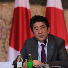 PRVE FOTOGRAFIJE I SNIMCI ATENTATA NA ABEA: Identifikovan napadač na bivšeg japanskog premijera (FOTO/VIDEO)