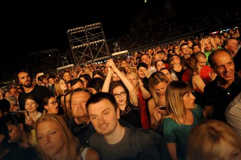 PUN STADION Noć muzike okupila preko 8.000 ljudi na Tašmajdanu