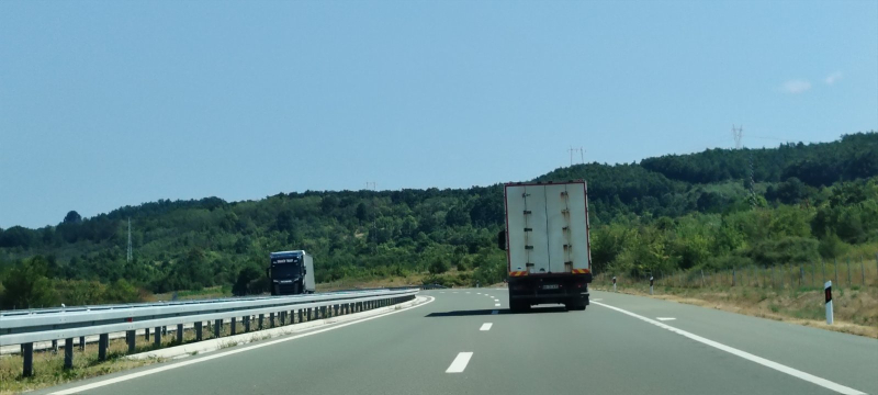 PUTEVI SRBIJE: POŠTUJTE SAOBRAĆAJNE PROPISE