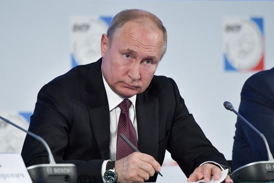 PUTIN ŠTITI SIROTINJU: Predsednik Rusije potpisao zakon kojim se zabranjuje naplata dugova preko izvršitelja