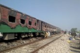 Pakistan: Raste broj žrtava požara u vozu, poginuo 71 putnik
