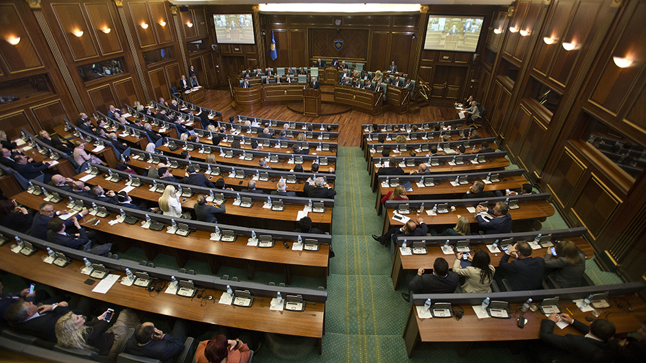 Pala Vlada Kosova, raspušten parlament, slede izbori