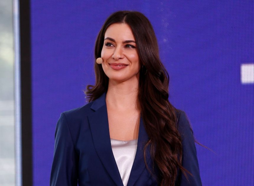 Pala na prijemnom, pa promenila profesiju: Muž joj je uspešan stomatolog, a evo šta je završila Kosjerina