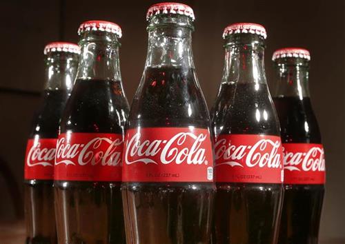 Pali globalni prihodi Koka-kole za 7,0 odsto