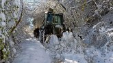 Palo 80 centimetara snega: Proglašena vanredna situacija u pet mesta u Srbiji