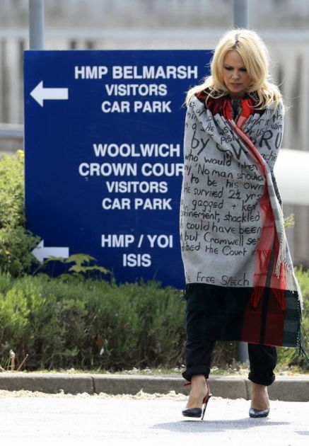 Pamela Anderson kod Asanža u zatvoru: Sjajno što sam ga videla, ali ovo je zloupotreba zakona