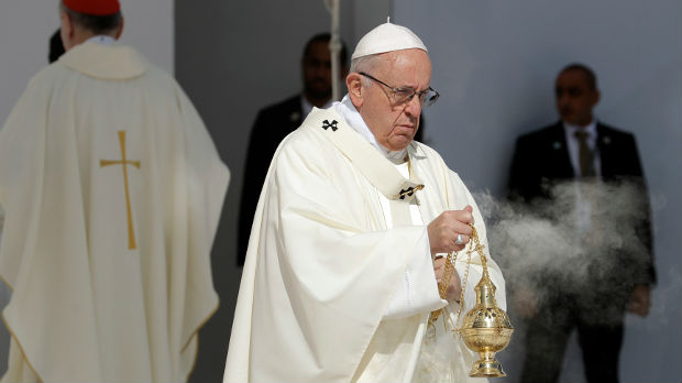 Papa Franja javno priznao da su sveštenici zlostavljali kaluđerice