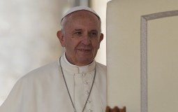 
					Papa Franja pozvao na hitni prekid vatre u Siriji 
					
									