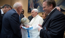 Papa Franja primio delegaciju NFL