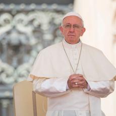 Papa Franja u isti koš stavio abortus i MAFIJU! Poglavar katoličke crkve strogo osuđuje ovaj čin