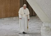 Papa Franja zabrinut: Pratim situaciju