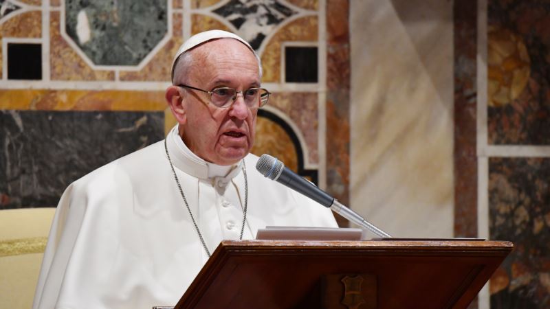 Papa Franjo kritikovao majku svih bombi