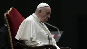 Papa forumu UN: Glad je skandal i zločin kojim se krše osnovna prava