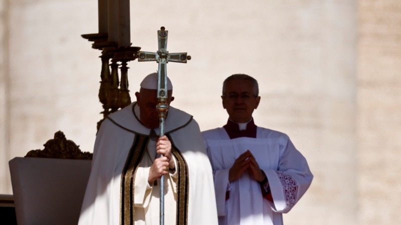 Papa za Uskrs pozvao na mir u Ukrajini i  na Bliskom istoku