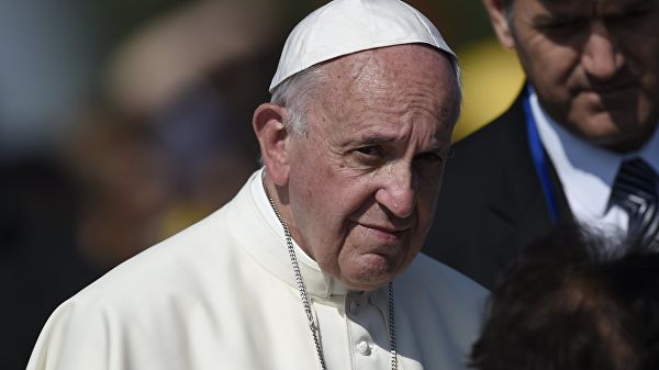 Papa pozvao Bugare da „otvore svoja srca i domove migrantima“