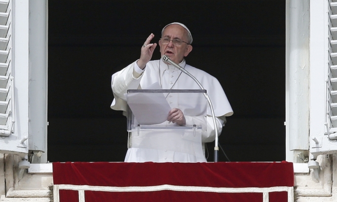 Papa pozvao na hitnu akciju protiv plastike u morima