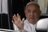 Papa se oglasio: Još sam živ