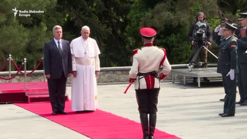 Papa u Skoplju: Multietnički i multireligijski sastav vaše najveće blago
