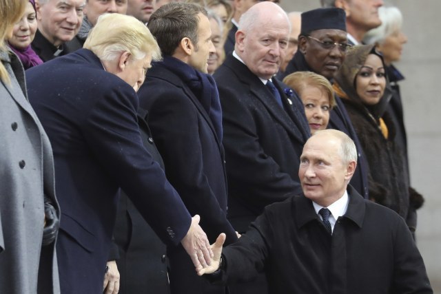Pariz je zahtevao da ne dođe do sastanka Putina i Trampa