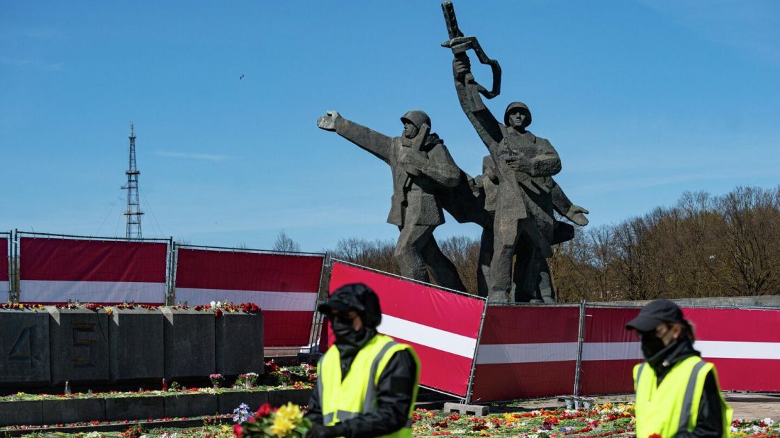 Parlament Letonije podržao u prvom čitanju predlog zakona o rušenju sovjetskih spomenika