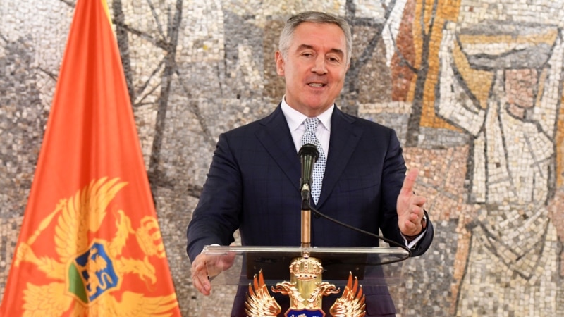 Parlamentarna većina u Crnoj Gori inicirala razrješenje Đukanovića 