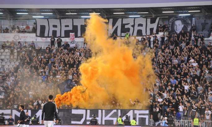 Partizan časti besplatnom kartom jer mu je sud dodelio stadion (VIDEO)