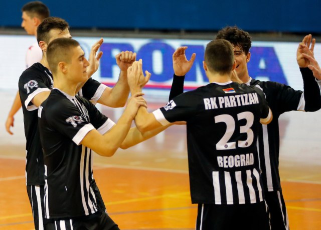 Partizan dobio u Novom Pazaru, kapiten crno-belih fizički napao saigrača