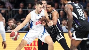 Partizan poveo u finalu plej-ofa: Budućnost izgubila praktično dobijen meč