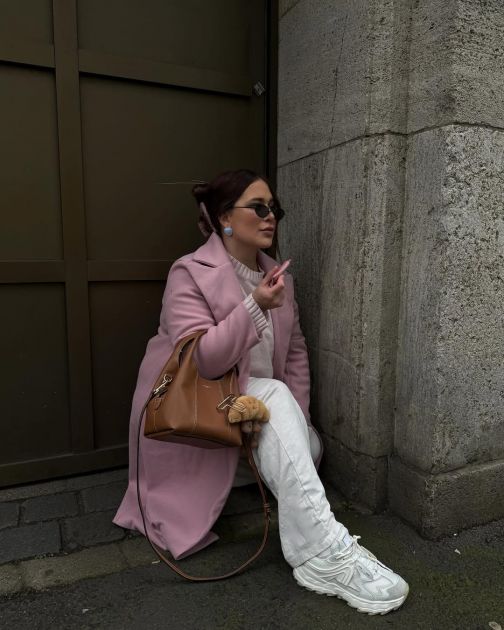 Patike + kaput: Trend koji obožavamo i ove zime