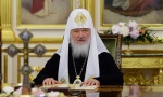 Patrijarh Kiril savetuje vernicima da sada ne dolaze u crkve